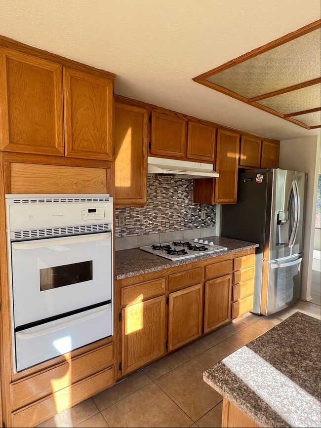 23820 Goldrush Dr in Diamond Bar, CA - Building Photo - Building Photo