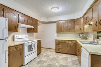 1823 Johnson St NE in Minneapolis, MN - Building Photo - Building Photo