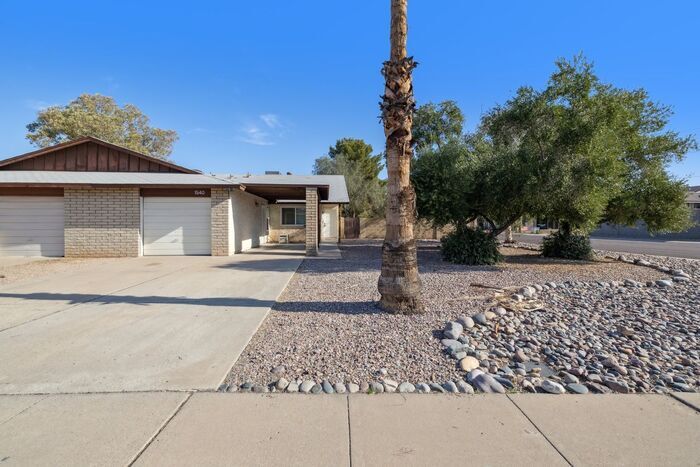 1540 E El Parque Dr in Tempe, AZ - Foto de edificio