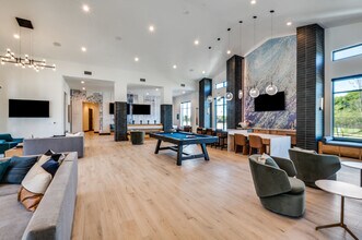 Jefferson Lakehaven in Grand Prairie, TX - Building Photo - Building Photo