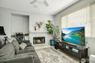 2811 W Canyon Ave. in San Diego, CA - Building Photo - Building Photo