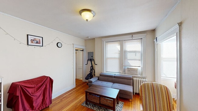 33 Walbridge St, Unit 15 in Boston, MA - Foto de edificio - Building Photo