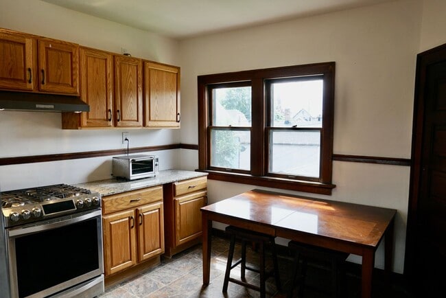 property at 2519 W Cherry St