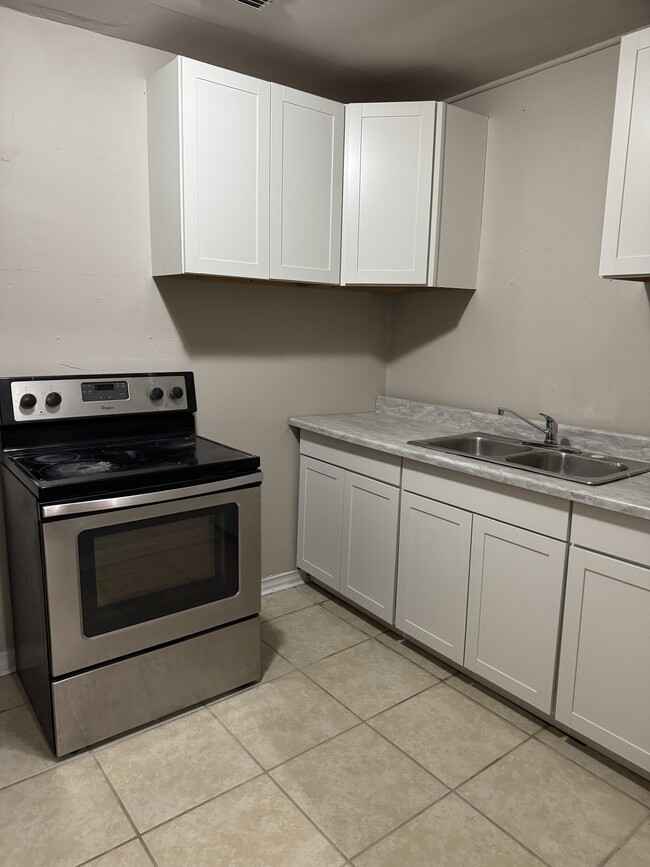 2336 Mitchell Pl in Jacksonville, FL - Building Photo - Building Photo