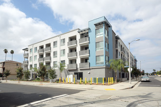 Vermont Villas in Gardena, CA - Building Photo - Primary Photo