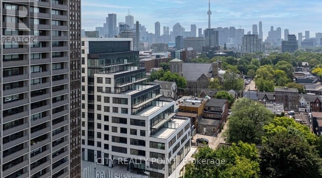 property at 664 Spadina Ave.