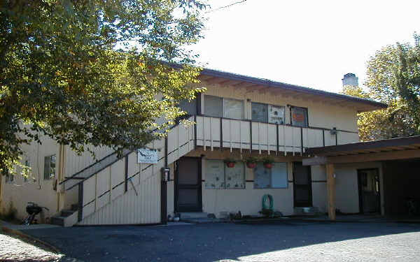 2729 Pine St in Napa, CA - Building Photo - Building Photo