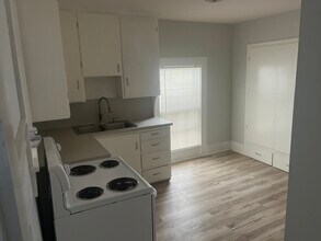 326 E Savidge St in Spring Lake, MI - Building Photo - Building Photo