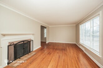 3530 St Albans Rd in Cleveland Heights, OH - Foto de edificio - Building Photo