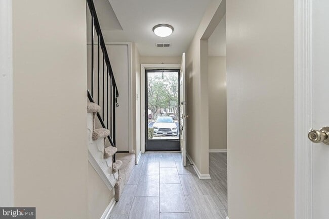 property at 5934 Grisby House Ct