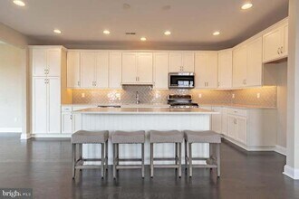 275 Hillstone Cir in Telford, PA - Building Photo - Building Photo