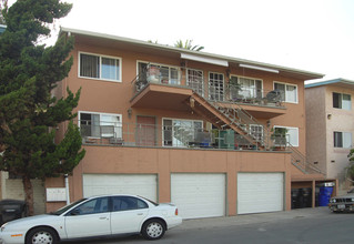 Wilshire Terrace in San Diego, CA - Building Photo - Building Photo