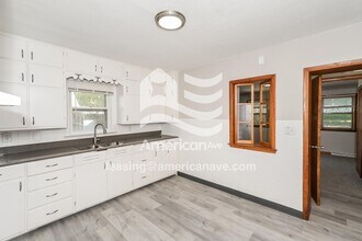 546 19th Ave in Rock Island, IL - Foto de edificio - Building Photo