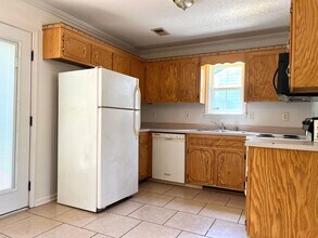 1047 Shadow Ridge Ave in Oak Grove, KY - Building Photo - Building Photo