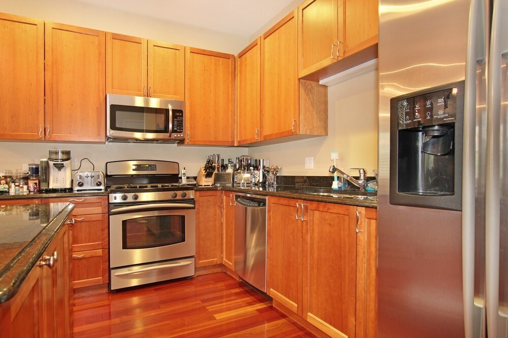 1449 N Wicker Park Ave in Chicago, IL - Building Photo