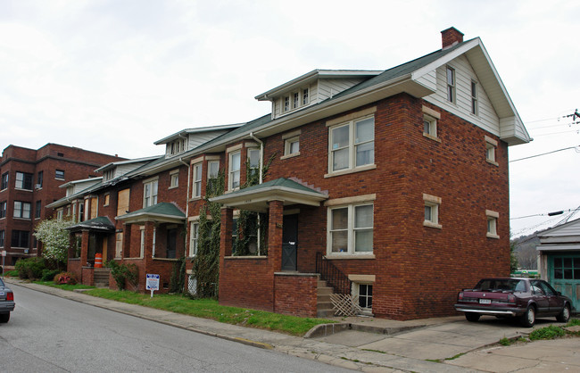 1652 Franklin Ave in Charleston, WV - Foto de edificio - Building Photo