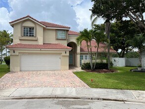1127 Laguna Springs Dr in Weston, FL - Building Photo - Building Photo