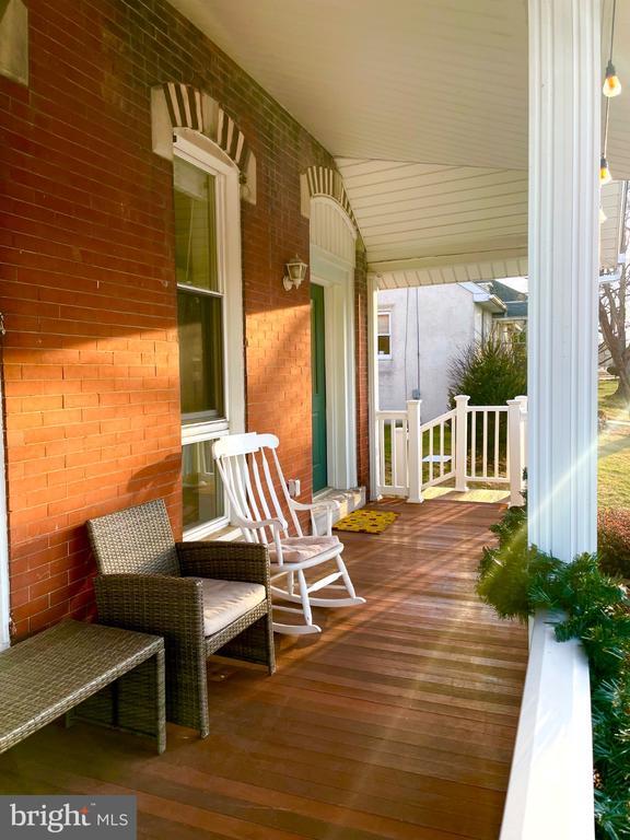 326 Walnut St in Spring City, PA - Building Photo - Building Photo