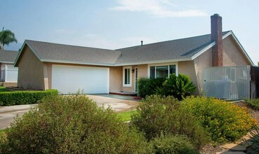 6651 Morocco St in Rancho Cucamonga, CA - Building Photo - Building Photo