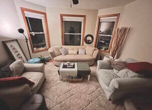 33B Parsons St, Unit B in Easthampton, MA - Building Photo - Building Photo