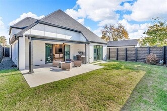 7519 Robin Rd in Dallas, TX - Building Photo - Building Photo