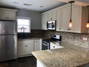 1203 Walton St in Houston, TX - Building Photo - Building Photo