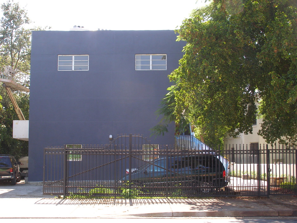 5615 Biscayne Blvd in Miami, FL - Building Photo