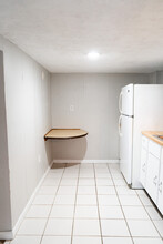 210 Clinton St in Harriman, TN - Building Photo - Building Photo