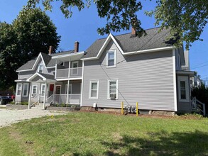 77 Ferry St in Manchester, NH - Building Photo - Building Photo