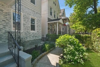 419 S 7th Ave in Mount Vernon, NY - Building Photo - Building Photo