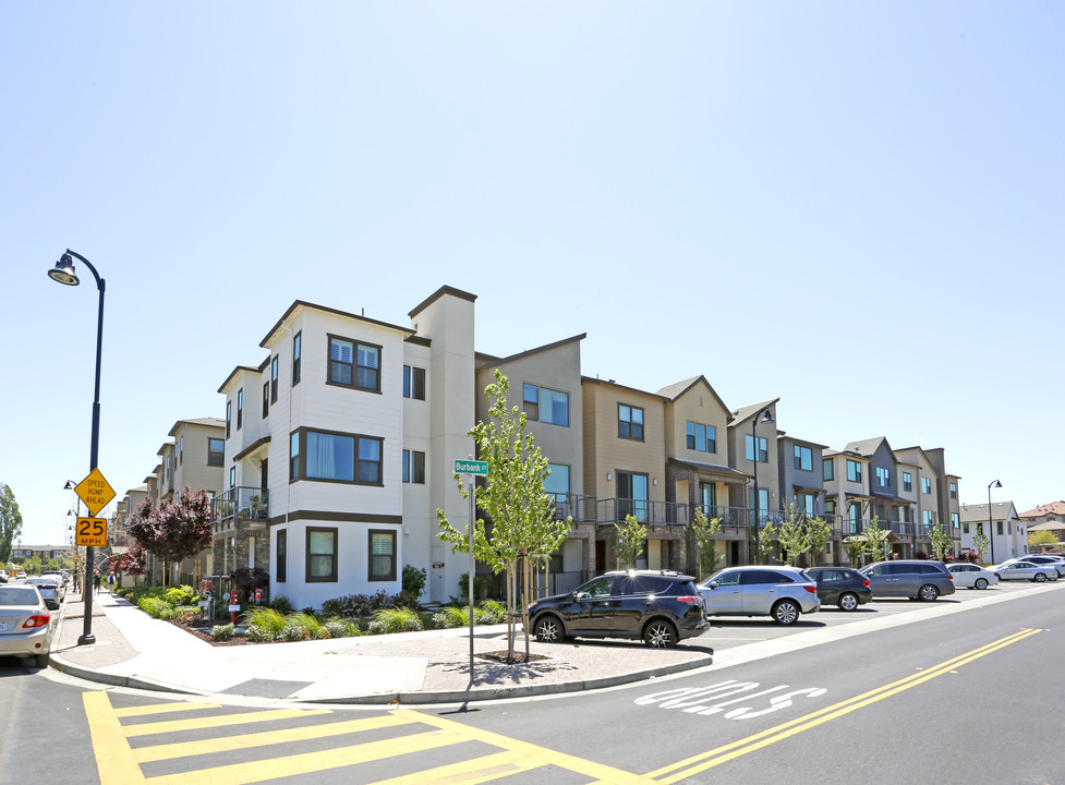 Blackstone at The Cannery in Hayward, CA - Building Photo