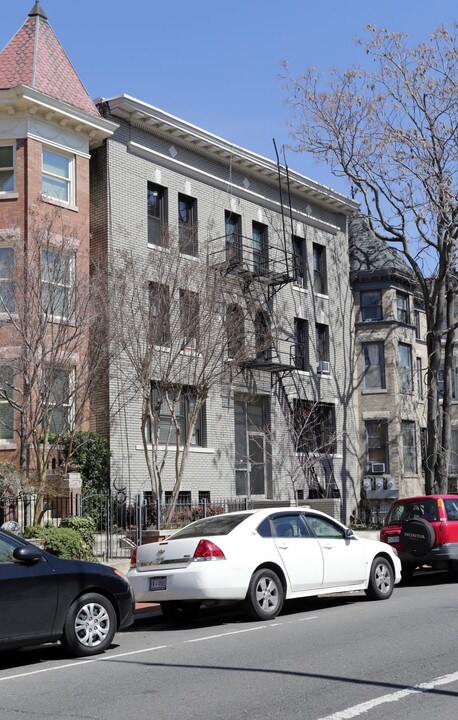 1749 T St NW in Washington, DC - Building Photo