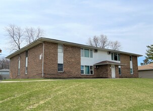 5421 Midvale Dr in Rockford, IL - Building Photo - Building Photo