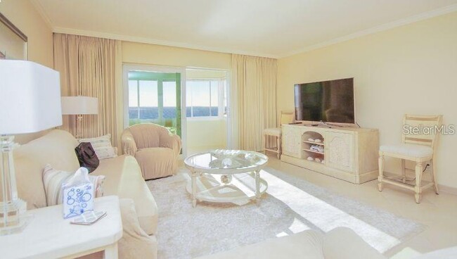 1750 Benjamin Franklin Dr in Sarasota, FL - Building Photo - Building Photo