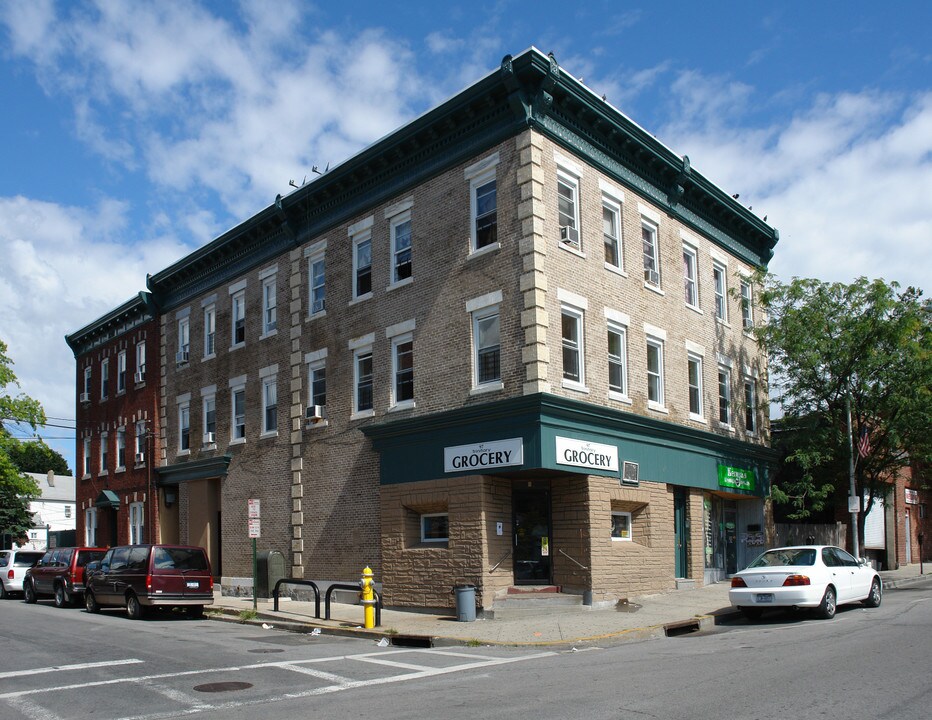 97 Cortlandt St in Tarrytown, NY - Building Photo