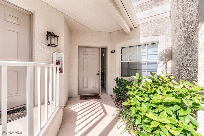 7577 Silver Trumpet Ln in Naples, FL - Building Photo - Building Photo