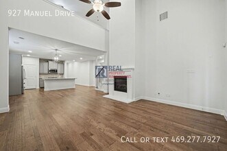 927 Manuel Dr in Rockwall, TX - Building Photo - Building Photo