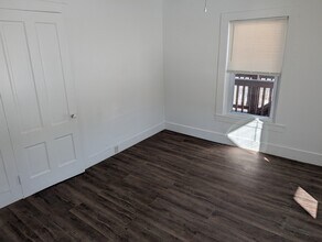 9 Turnpike Rd in Montague, MA - Building Photo - Building Photo