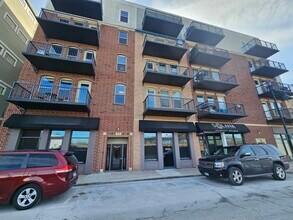 332 River St in Lemont, IL - Building Photo - Building Photo