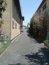 11301 Hatteras St in North Hollywood, CA - Building Photo - Building Photo