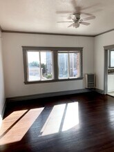 EBA in Los Angeles, CA - Foto de edificio - Interior Photo