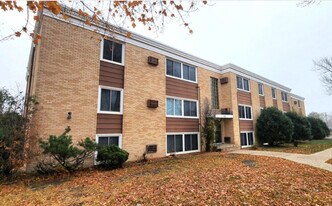 Hillcrest Apartments in Le Sueur, MN - Building Photo