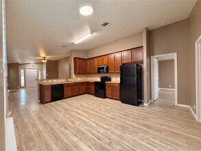 12504 Paloma Blanca Way in Austin, TX - Building Photo - Building Photo