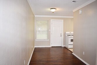 1225 E 15th St in Irving, TX - Building Photo - Building Photo