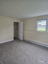 3 Quien St in Danbury, CT - Building Photo - Building Photo