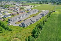 Tranquil Trails in De Pere, WI - Foto de edificio - Building Photo