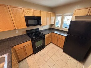 8949 Careful Canvas Ave in Las Vegas, NV - Building Photo - Building Photo