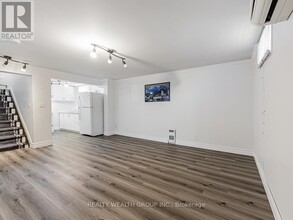 187 Bayview Ave in Georgina, ON - Building Photo - Building Photo