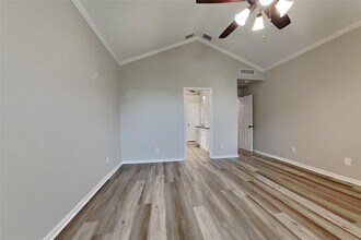 4031 Echo Mountain Dr in Houston, TX - Building Photo - Building Photo