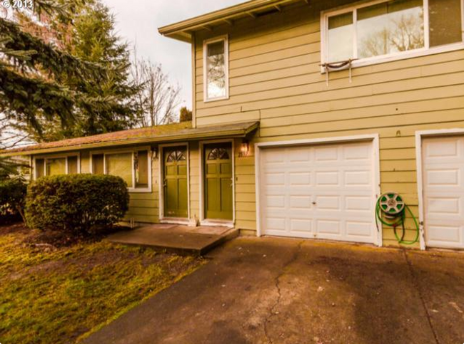 property at 2897-2899 Applewood Ln